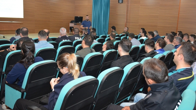 Trabzon Üniversitesi turizm konusunda polislere eğitim verdi