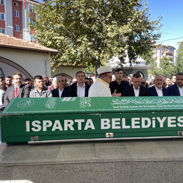 Eski MHP Isparta İl Başkanı Nail Bayram toprağa verildi