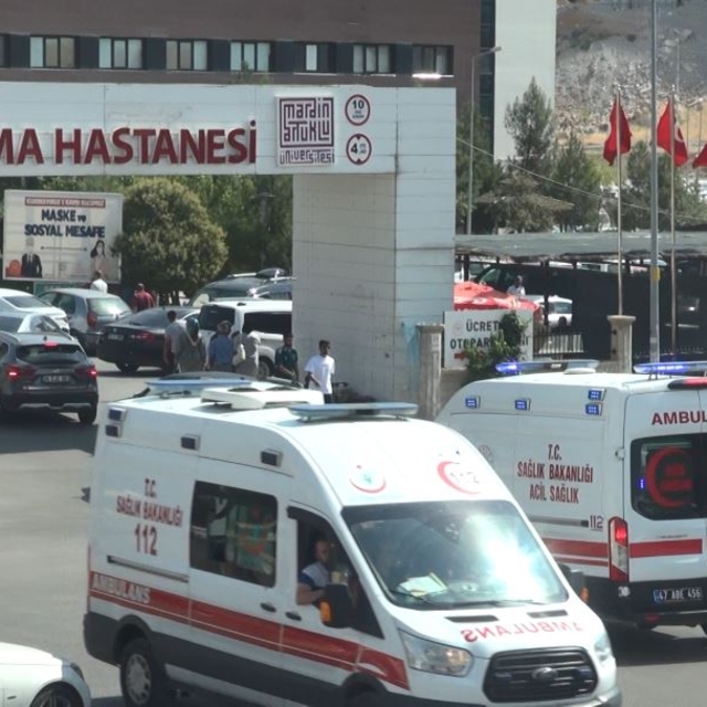 Güvenlik korucusu, boşanma aşamasındaki eşini öldürdü