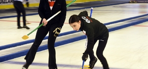 Curling Süper Lig müsabakaları Erzurum'da tamamlandı