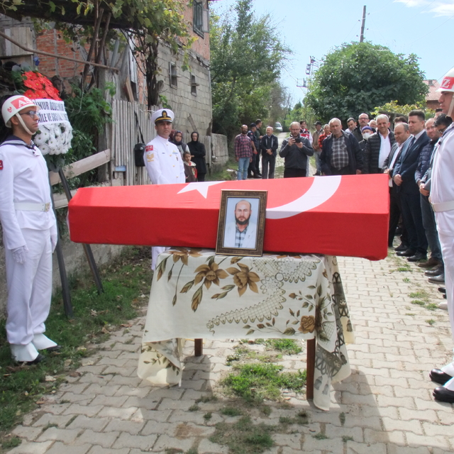 Zonguldak'ta vefat eden Kıbrıs gazisi son yolculuğuna uğurlandı