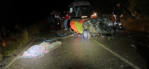 GÜNCELLEME - Isparta'da otomobille kamyonetin çarpıştığı kazada 4 kişi öldü