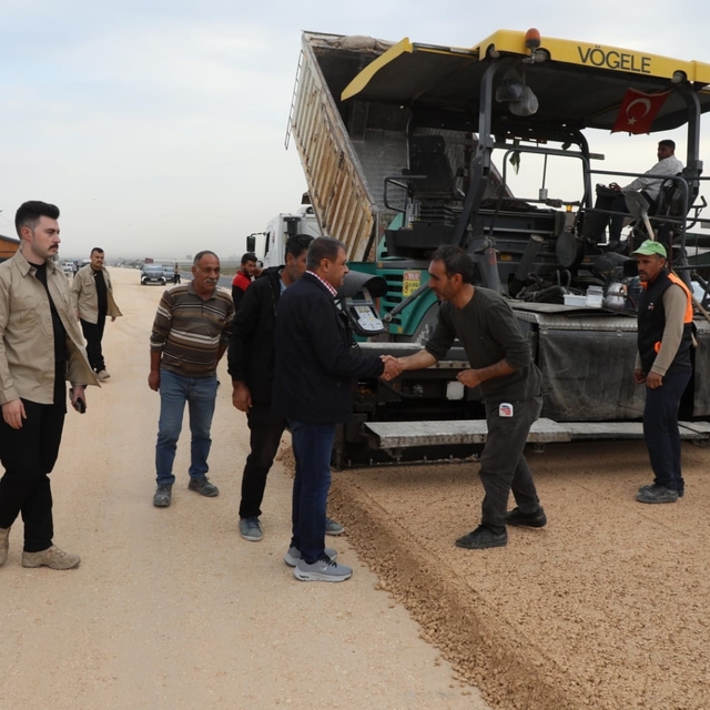 Şanlıurfa Valisi Şıldak, Akçakale yol yapım çalışmalarını inceledi