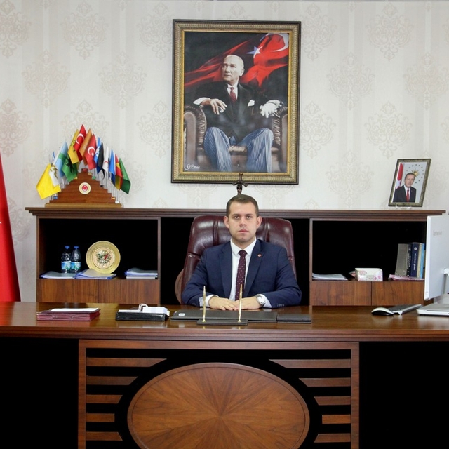 Güce Kaymakamı Bayraktar görevine başladı