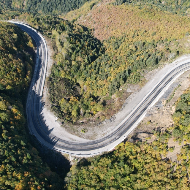 Küre Dağları'na sonbaharın renkleri hakim oldu