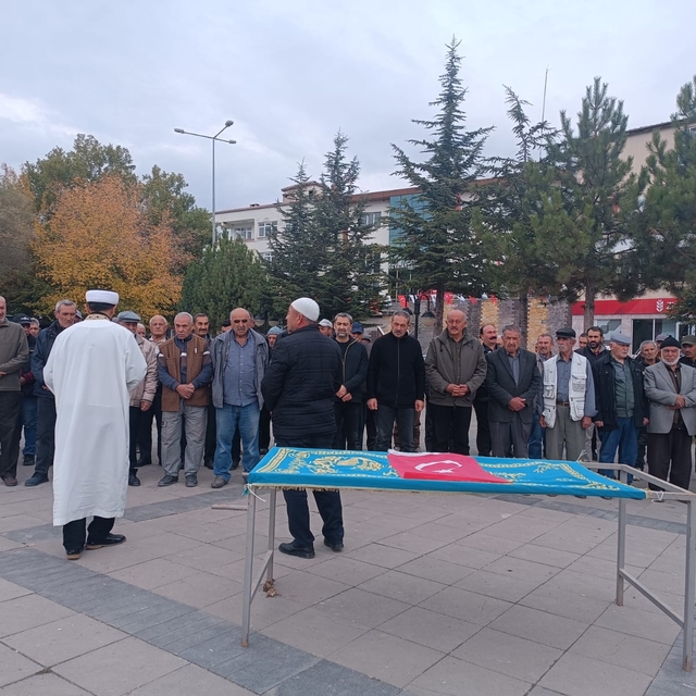 İsrail'in Filistin'e saldırılarında ölenler için Özvatan'da gıyabi cenaze n...