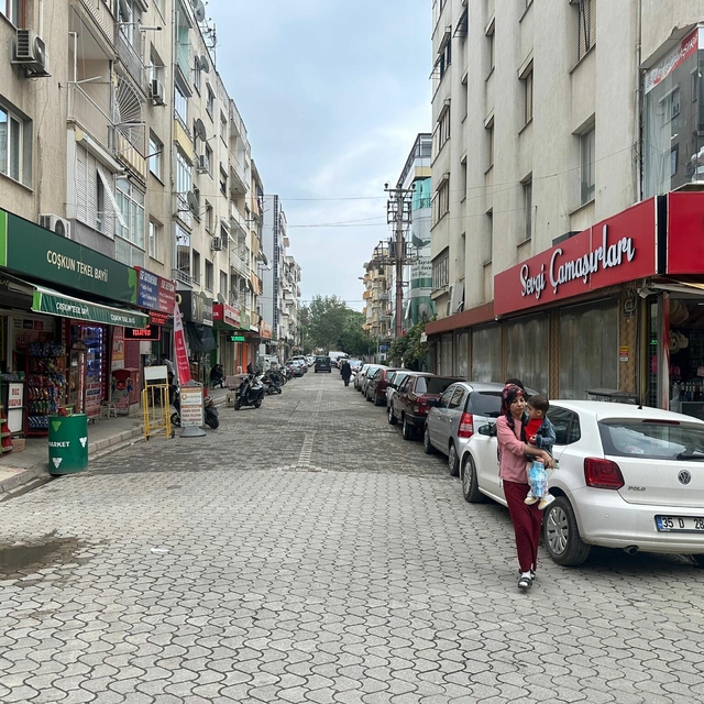 İzmir'de 4.2 büyüklüğünde deprem