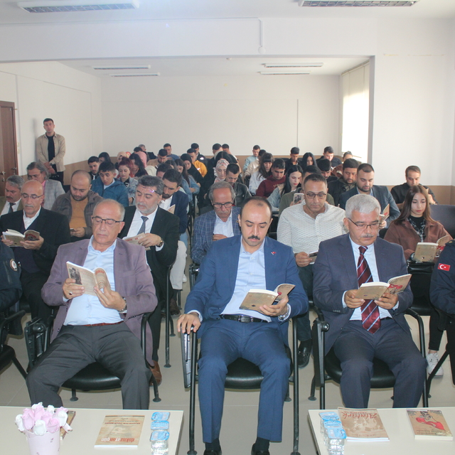 Yunak'ta şehitleri anma programı düzenlendi
