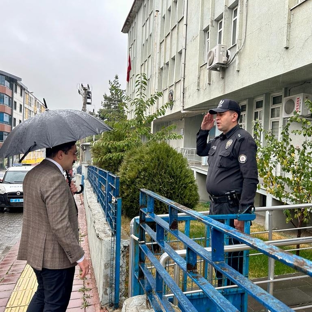 Devrekani Kaymakamı Çamkerten, İlçe Emniyet Amirliğini ziyaret etti