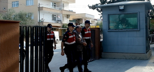 Mersin'de komşusunu av tüfeğiyle öldürdüğü iddia edilen zanlı tutuklandı