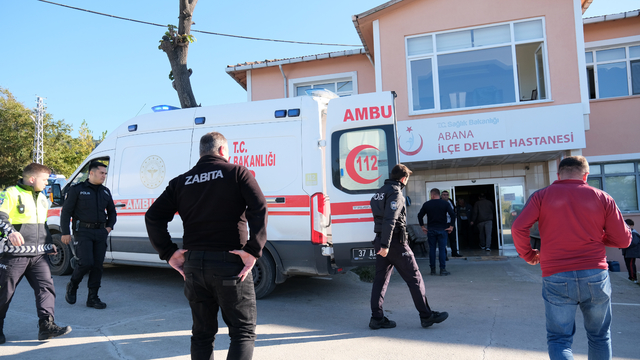 Kastamonu'da devrilen beton mikserinin sürücüsü öldü
