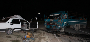 Sakarya'da trafik kazasında baba ve oğlu öldü, 3 kişi yaralandı