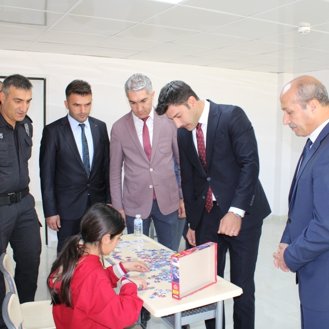 Kale'de yapboz yarışması düzenlendi