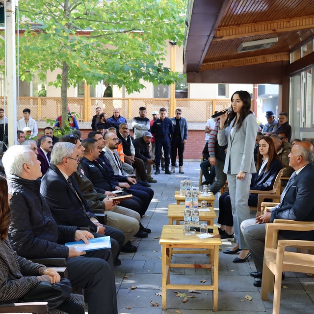 Özvatan Kaymakamı Kurt ve Belediye Başkanı Demir, vatandaşlarla buluştu