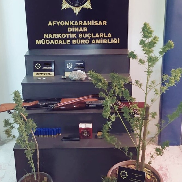 Afyonkarahisar'da uyuşturucu operasyonunda 8 şüpheli yakalandı