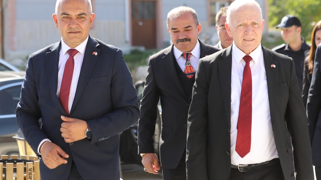 KKTC Cumhuriyet Meclisi Başkanı Zorlu Töre Tefenni Belediyesini ziyaret etti