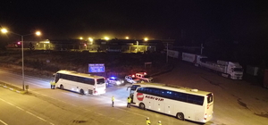 Erzincan'da otobüsler kazalara karşı yolcu gibi seyahat eden polislerce denetleniyor