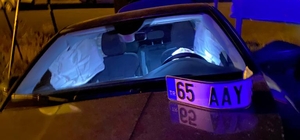 Van'da iki otomobilin çarpıştığı kazada 10 kişi yaralandı