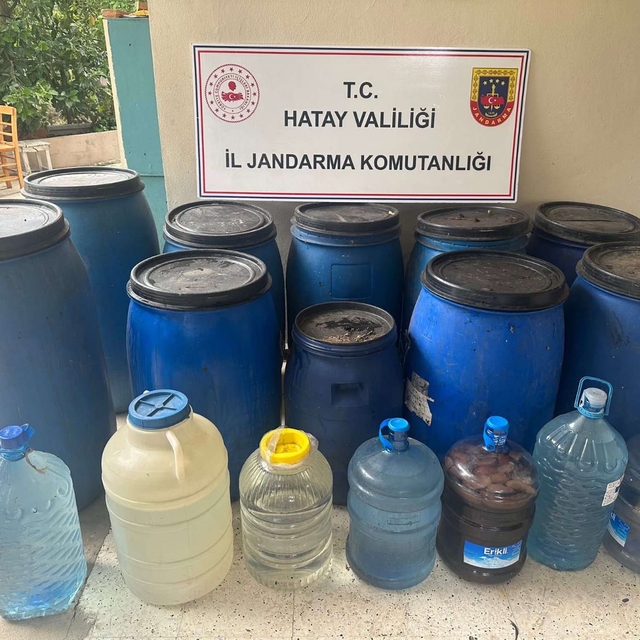 Hatay'da 350 litre sahte içki ele geçirildi
