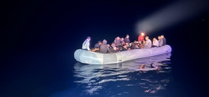 Didim açıklarında 37 düzensiz göçmen kurtarıldı ​​​​​​