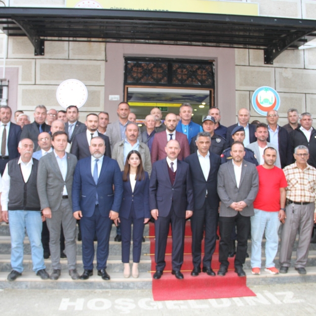 Giresun Valisi Serdengeçti, Yağlıdere'yi ziyaret etti