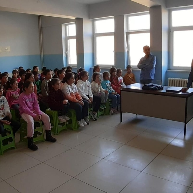 Kale'de öğrencilere siber farkındalık semineri