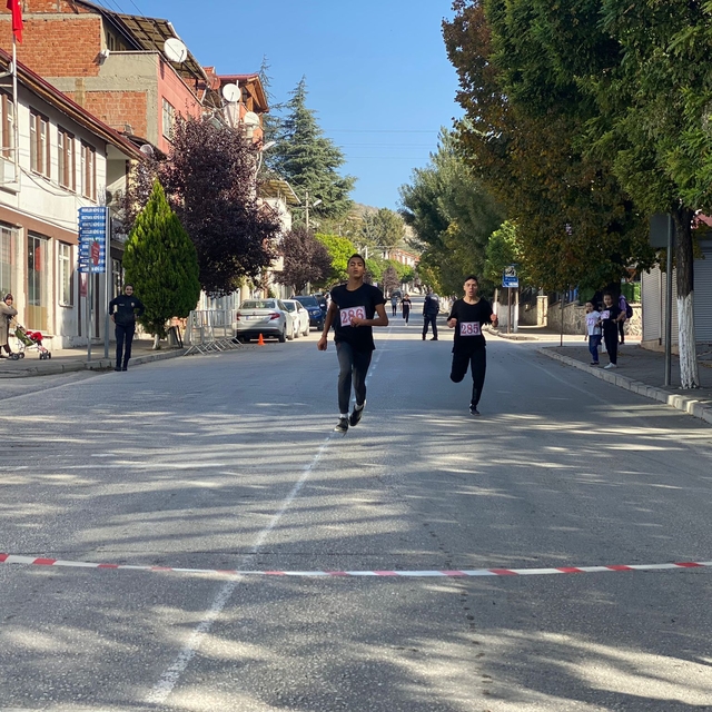 Seben'de "100. Yıl Yol Koşusu" yapıldı