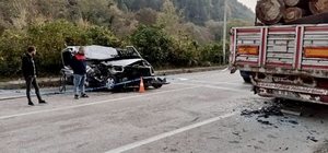 Karabük'te park halindeki kamyona çarpan minibüste 1 kişi öldü