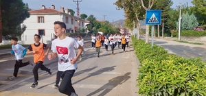 Mihalgazi'de 100. Yıl Cumhuriyet Koşusu yapıldı