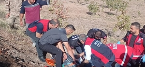 Siirt'te ayağını çapa makinesine kaptıran kişi ağır yaralandı