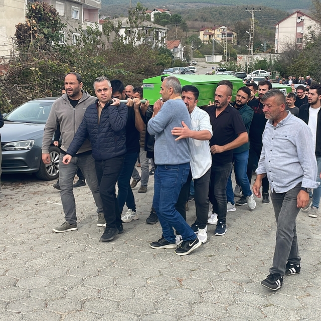 Kocaeli'de boşanma aşamasındaki eşinin öldürdüğü kadın ve oğlu Zonguldak'ta...