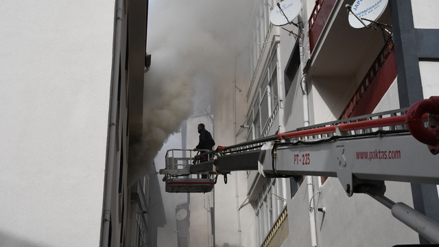 Gümüşhane'de çıkan yangında bir ev zarar gördü