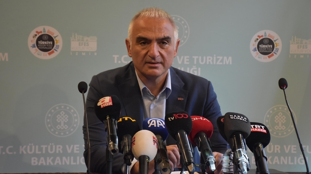 Bakan Ersoy: Efes Kültür Yolu Festivali'yle İzmir sanata doyacak