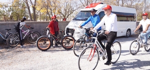 Eskil'de Tuz Gölü Bisiklet Şenliği düzenlendi