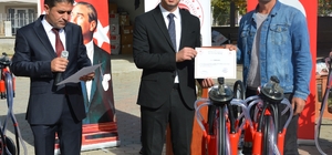 Sulusaray'da çiftçilere süt sağım makinesi dağıtıldı