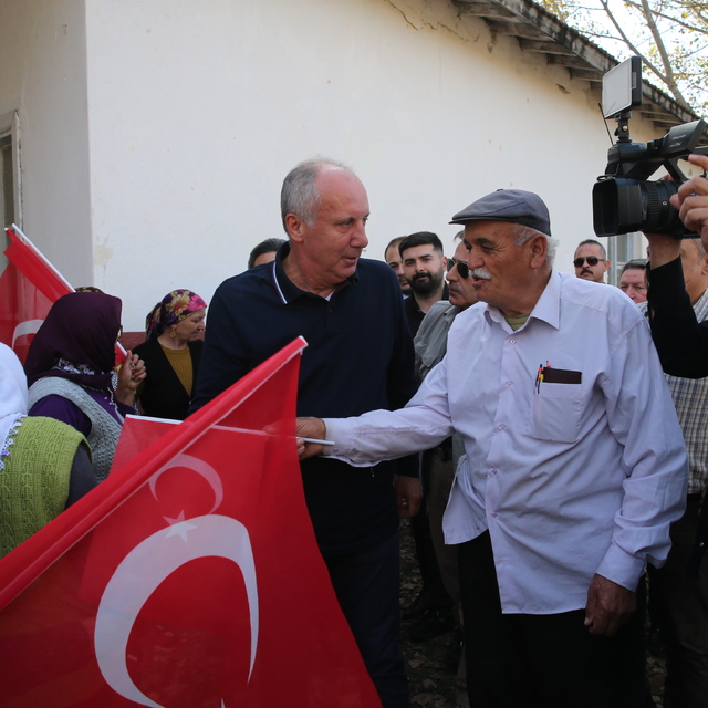 Memleket Partisi Genel Başkanı İnce'den, Cumhuriyet Bayramı'nı şiirle kutla...