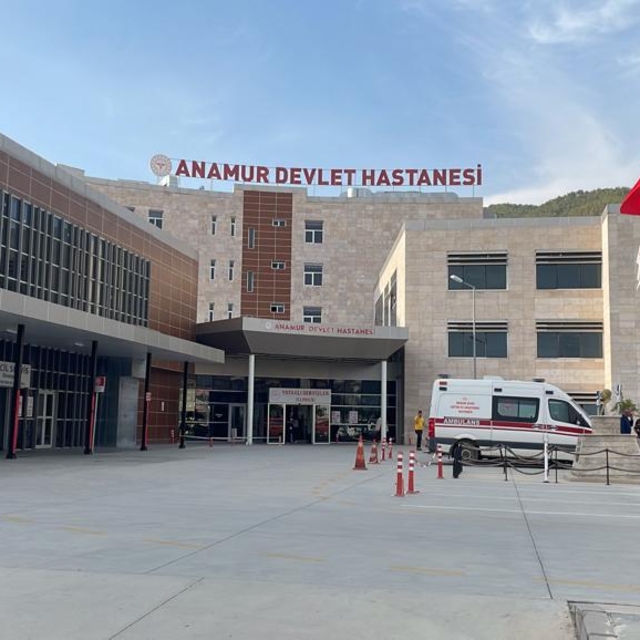 Mersin'de bir kişi kız kardeşini, eniştesini ve yeğenini av tüfeğiyle vurar...