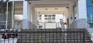 Ordu'da KYK yurdundaki asansörde 4 öğrenci mahsur kaldı (2)