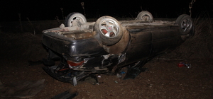 Pazaryeri'nde devrilen otomobilin sürücüsü yaralandı