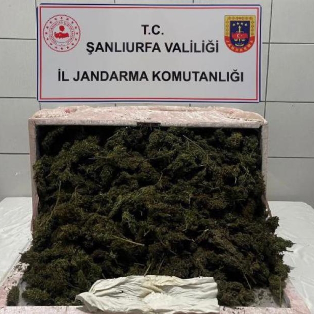 Şanlıurfa'da 35 kilogram esrar ele geçirildi