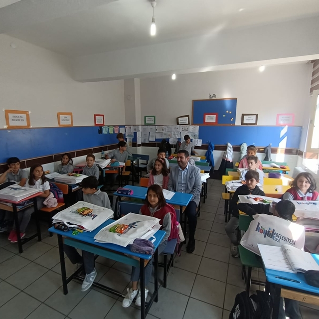 Sınıf başkanı seçilen öğrencinin seçim vaadi gerçek oldu