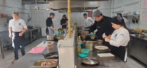 Yeniçağa'da genç şefler yemek yarışmasında hünerlerini sergiledi