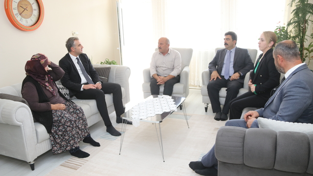 Taşova Kaymakamı Kılıç'tan şehit ailelerine ziyaret