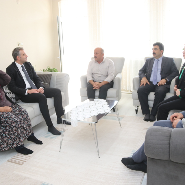 Taşova Kaymakamı Kılıç'tan şehit ailelerine ziyaret