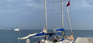 Aydın'da yelkenliyle yurt dışına kaçmaya çalışan 78 düzensiz göçmen yakalandı