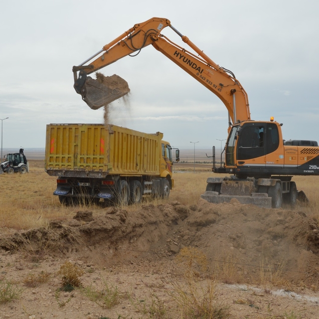 Sivrihisar Organize Sanayi Bölgesi'ndeki ilk fabrikanın inşasına başlandı