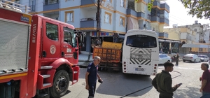 Hatay'da öğrenci servisi ile kamyonun çarpışması sonucu 1 kişi yaralandı