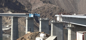Yusufeli'nin iki yakası, yeni yılda 685 metrelik viyadükle bulaşacak