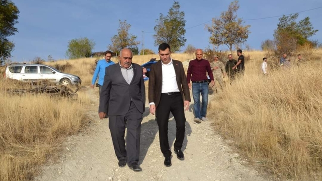 Çemişgezek Kaymakamı Orçun Cüneyt Zor, köylerde incelemelerde bulundu