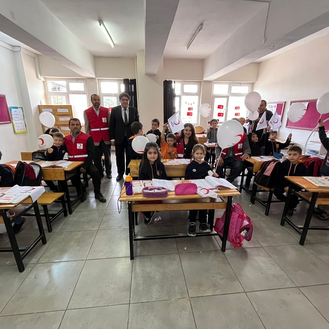 Laçin'de Kızılay Haftası kutlandı